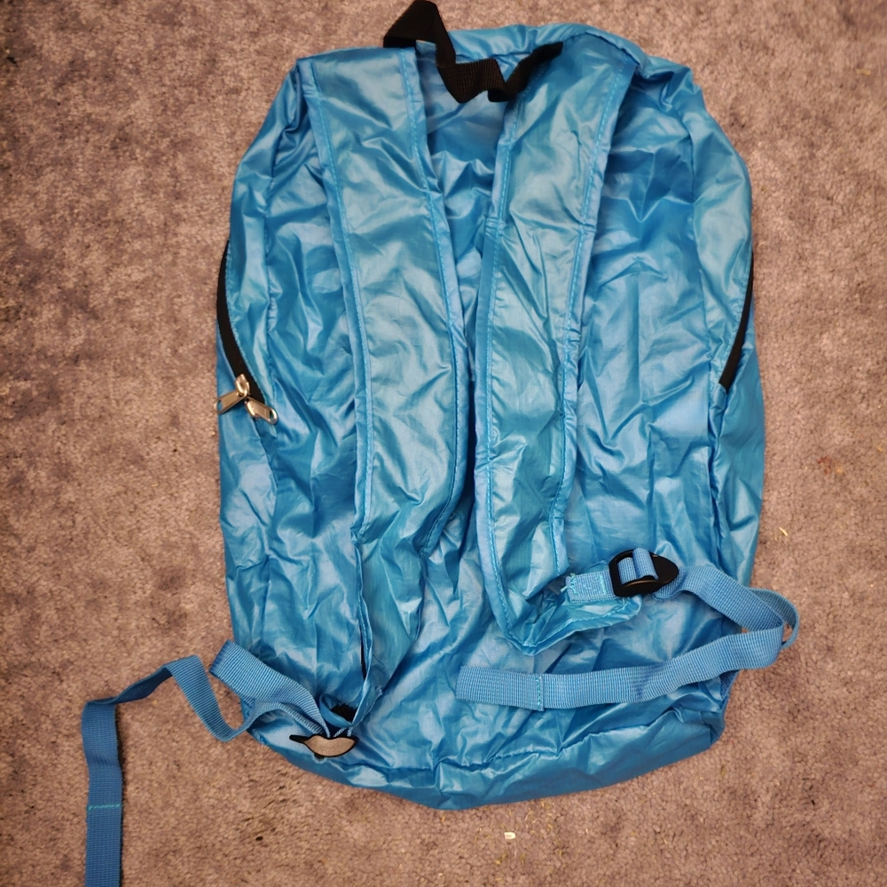 Oakley Packable Backpack - Picture 3 of 3